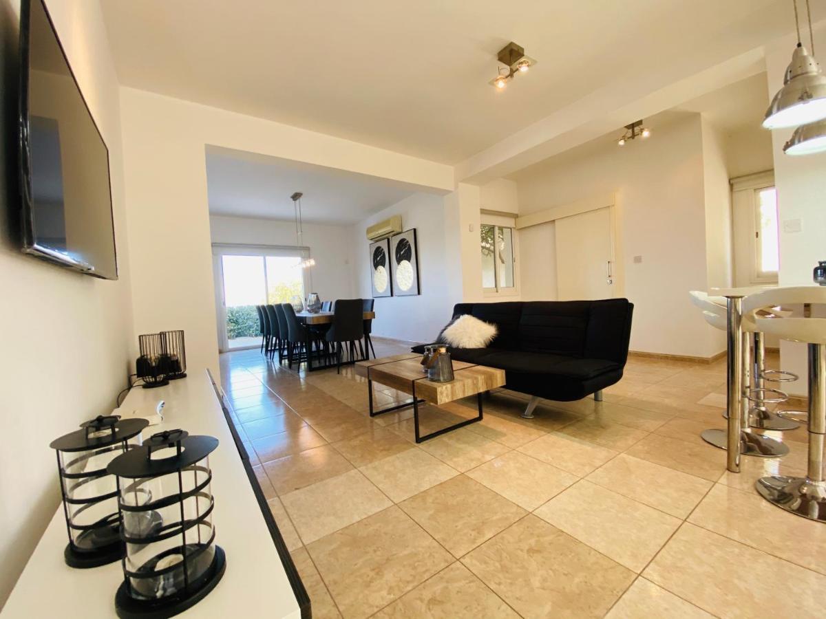 Acropolis Villa 8 Klorakas Екстер'єр фото
