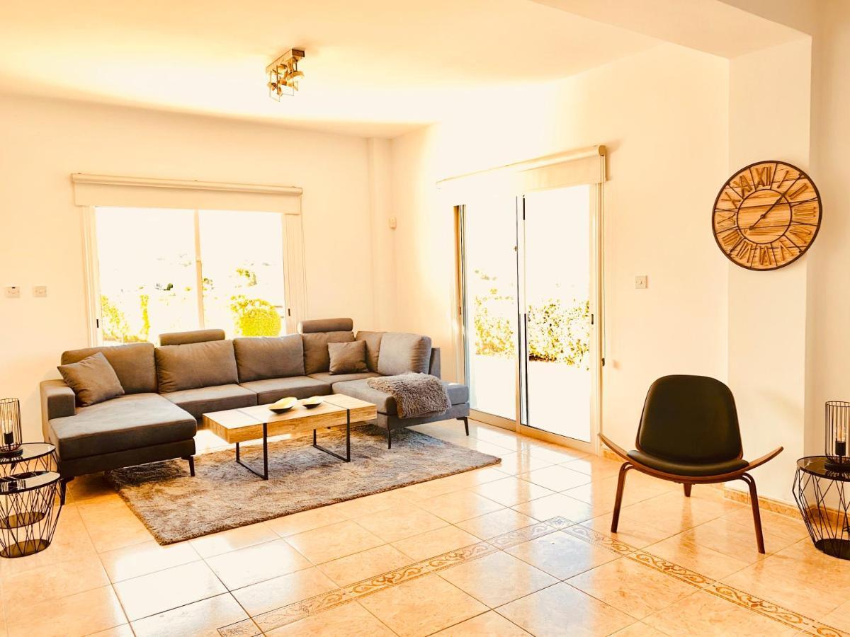 Acropolis Villa 8 Klorakas Екстер'єр фото