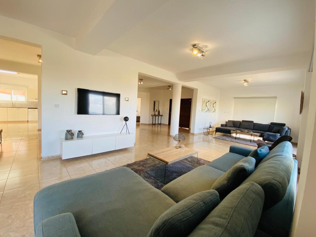 Acropolis Villa 8 Klorakas Екстер'єр фото