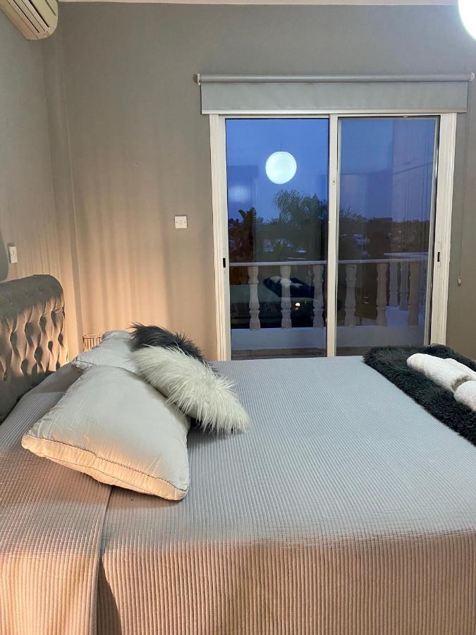 Acropolis Villa 8 Klorakas Екстер'єр фото